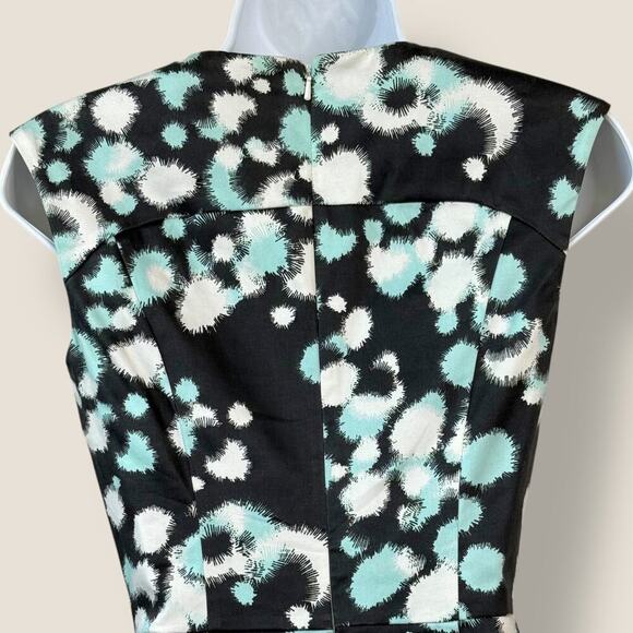 French Connection Abstract Dots Sleeveless V Neck Fit & Flare Mini Dress Size 0 - Picture 8 of 12